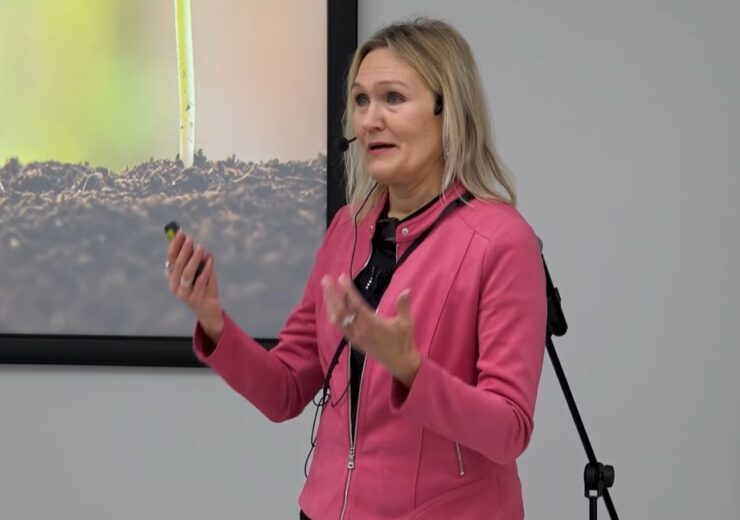 Johdon coach, työyhteisövalmentaja Anna-Mari Siekkeli: Pysähdys vahvuuksien ja voimavarojen äärelle